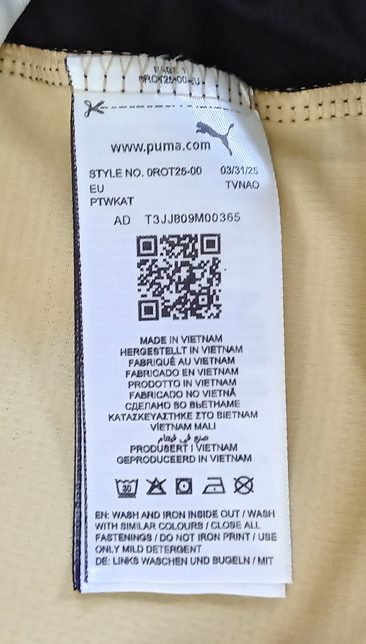 Rotherham United 2025/26 Puma Away Football Kit