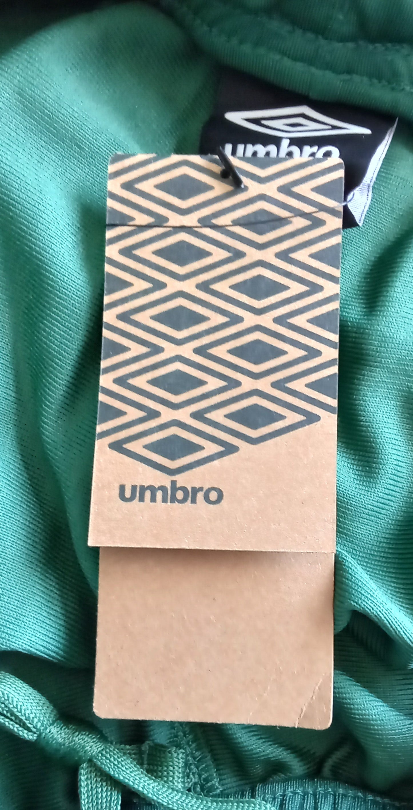 Luton Town 2024/25 Umbro Goalkeeper Shorts