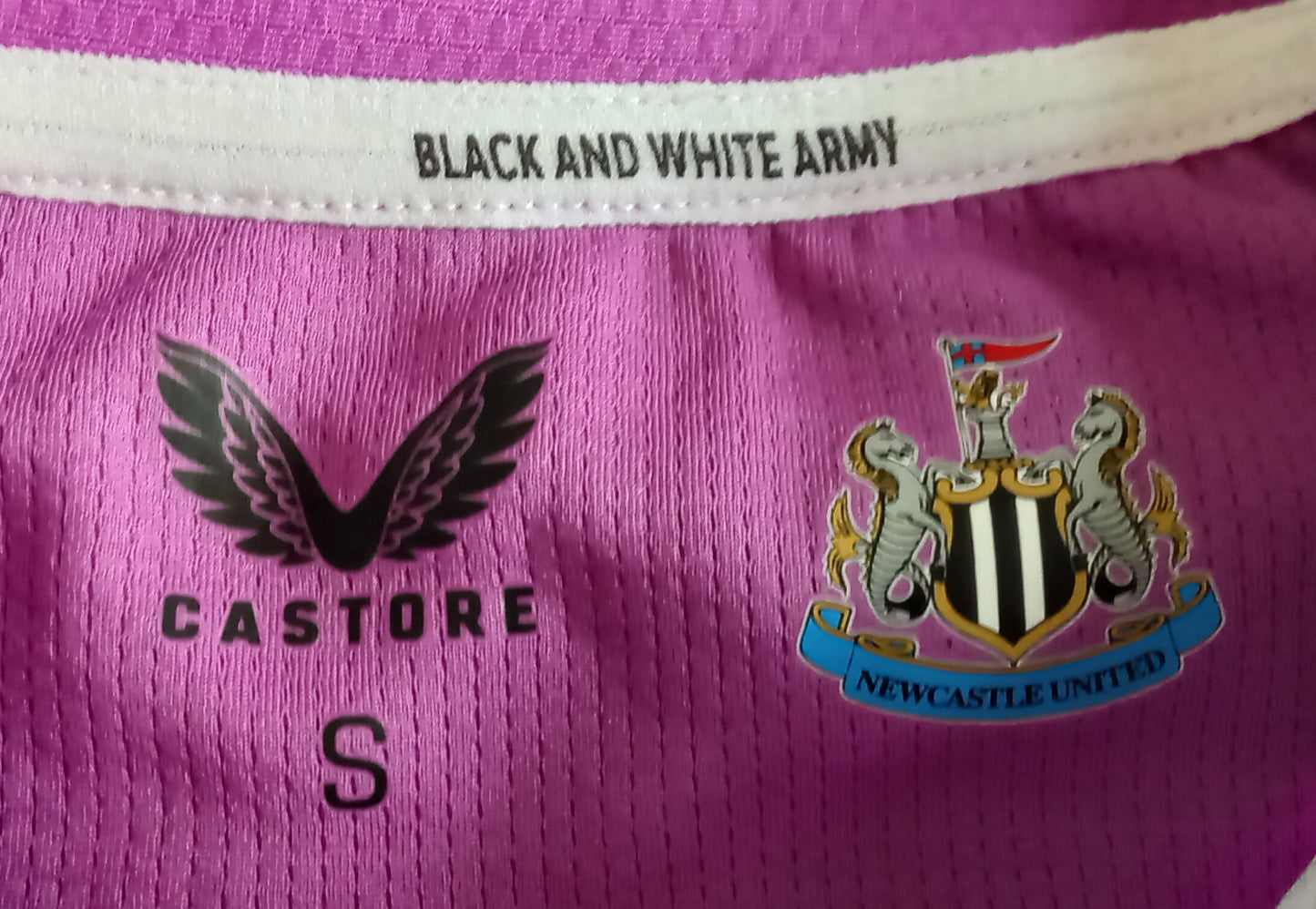 Newcastle United 2021/22 Castore Home Goalkeeper Football Shirt