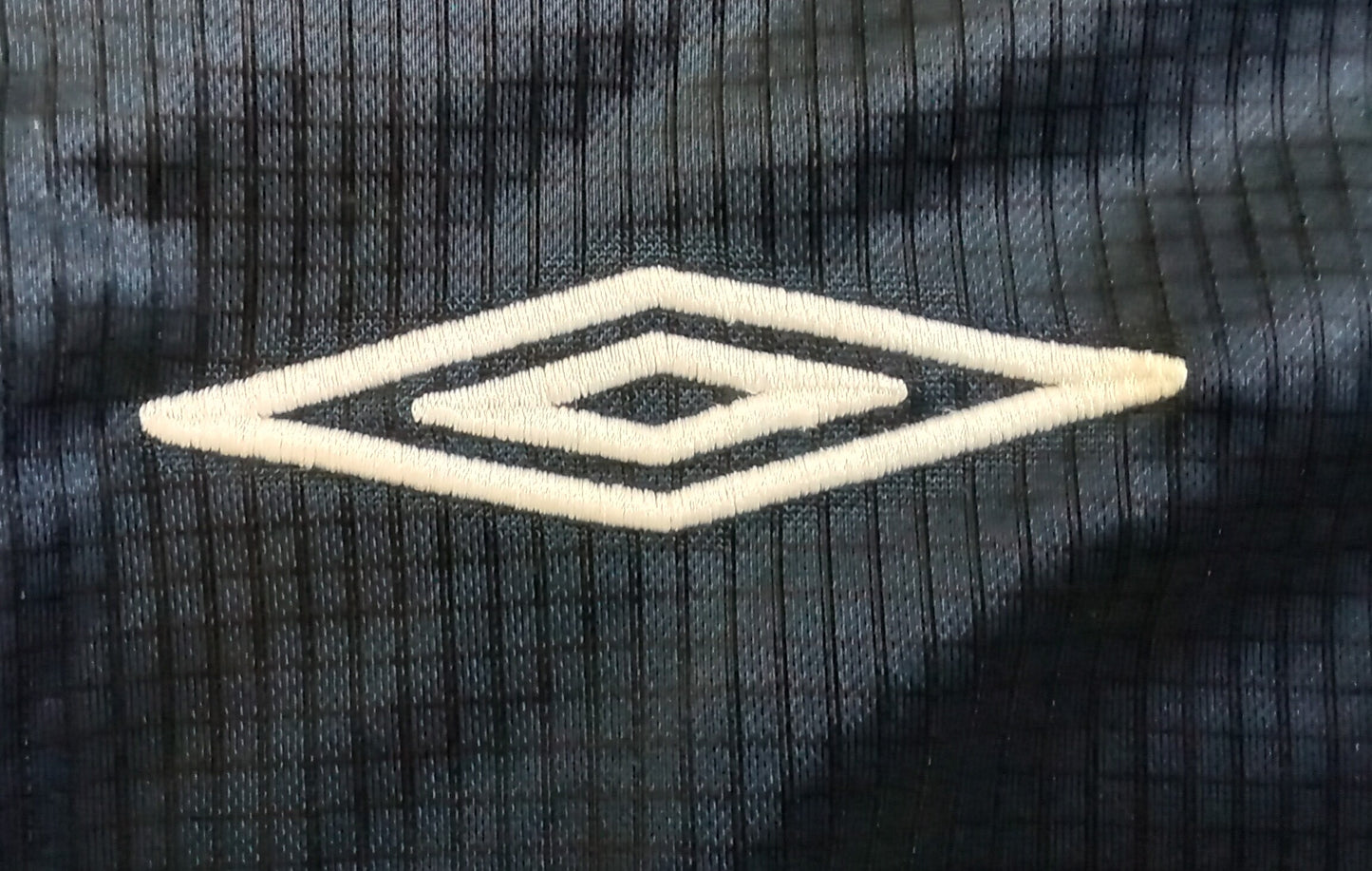 * England 2006/07 Umbro Football Training Vest *