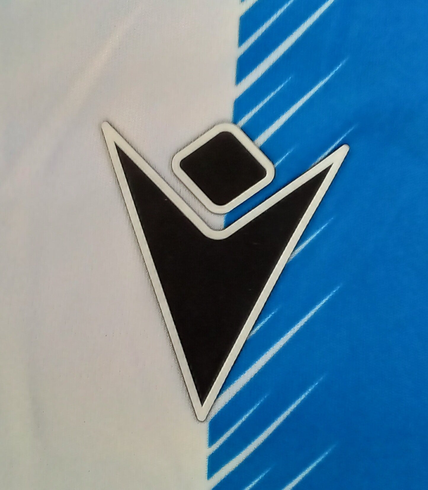 Real Sociedad Femenino 2019/20 Macron Home Football Shirt