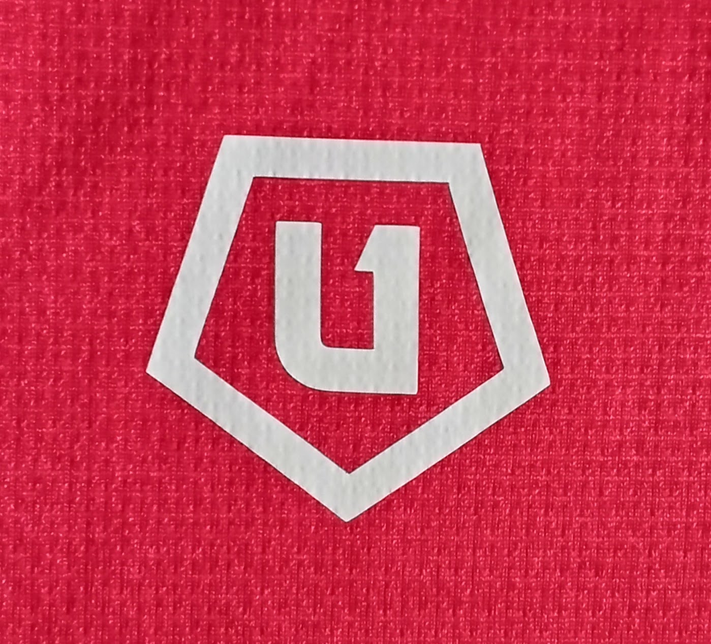 Alfreton Town 2016/17 Un1tus Travel Polo